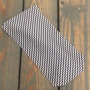 Black & White Chevron Fit Chic Headband